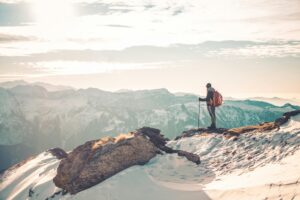 Best time for snow trekking in Gulmarg